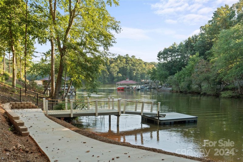 Property image 4 at 5678 Anchor Drive, Granite Falls, NC 28630