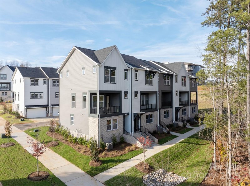 Property image 5 of 440 Nathaniel Way in Brixton, Charlotte, NC 28213