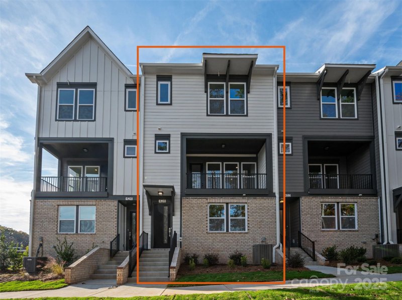 Property image 2 at 428 Nathaniel Way, Charlotte, NC 28213