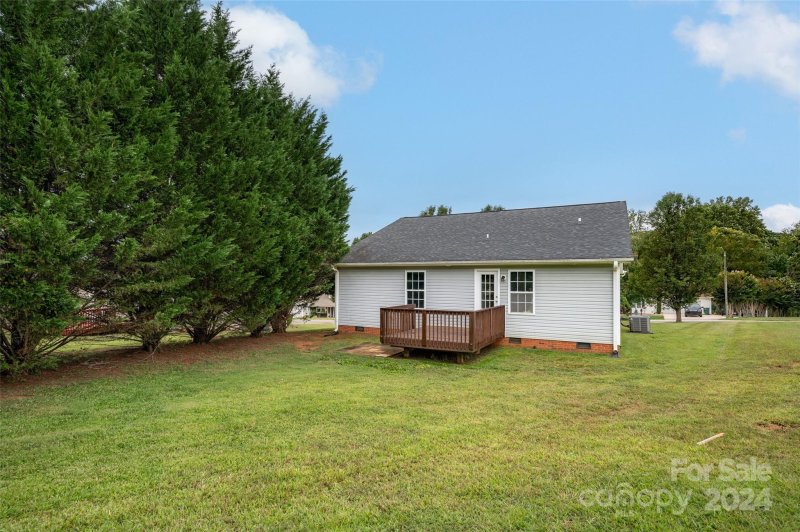 Property image 5 at 1533 Farmington Hills Drive, Conover, NC 28613