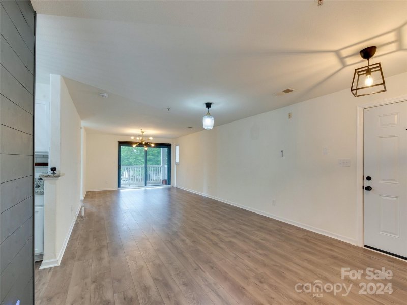 Property image 3 at 962 Plaza Walk Drive, Charlotte, NC 28215