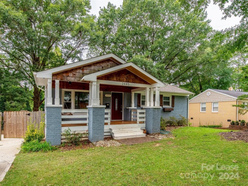 Property image 2 at 2445 Elkwood Circle, Charlotte, NC 28205