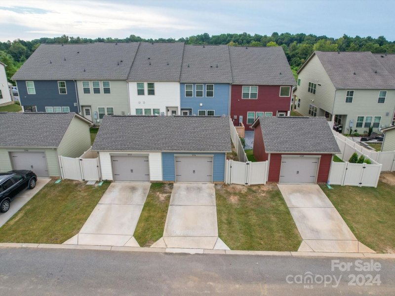 Property image 3 at 11316 Westbranch Parkway, Davidson, NC 28036