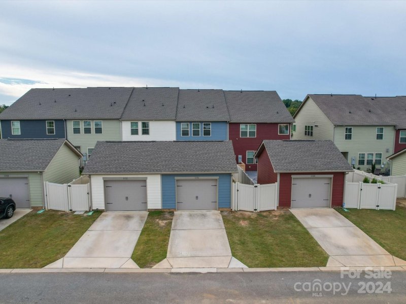 Property image 4 at 11316 Westbranch Parkway, Davidson, NC 28036