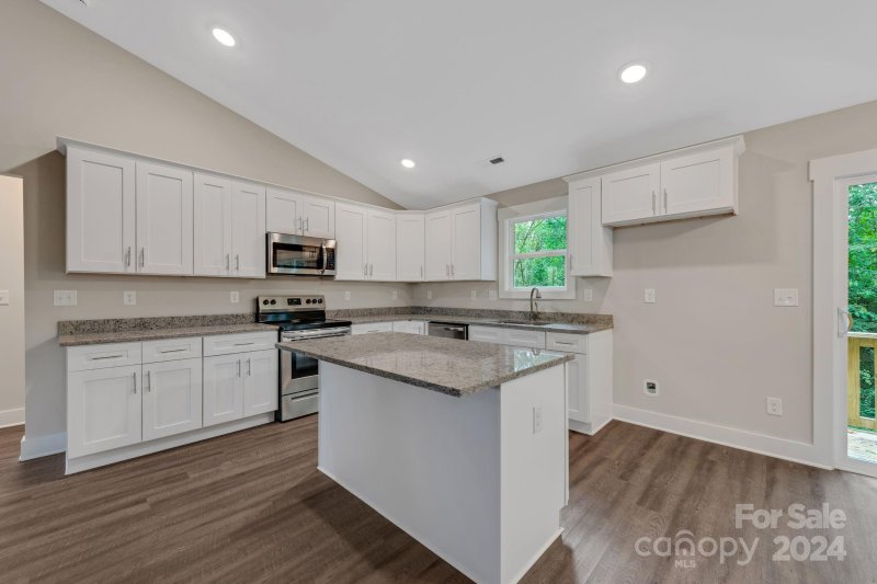 Property image 3 at 2502 Maplewood Drive, Gastonia, NC 28052