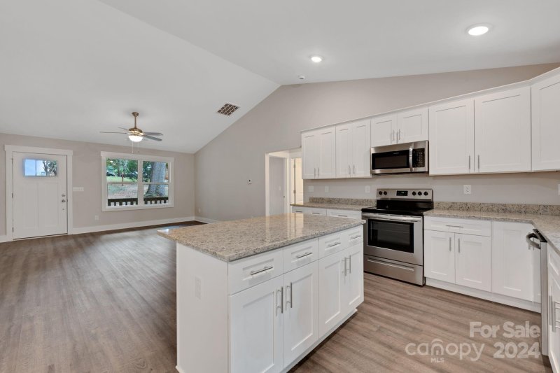 Property image 4 at 2502 Maplewood Drive, Gastonia, NC 28052