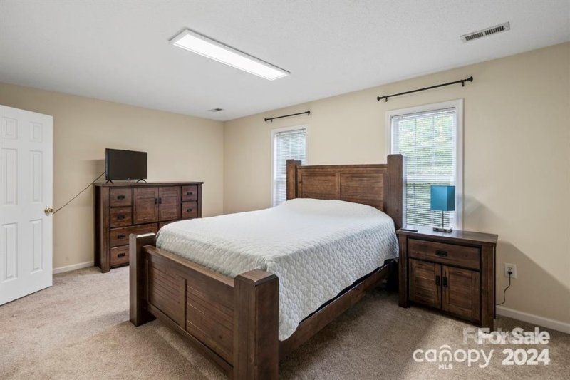 Property image 5 at 128 Locomotive Lane, Mooresville, NC 28115