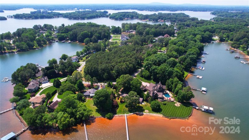 Property image 5 at 196 Washam Road, Mooresville, NC 28117