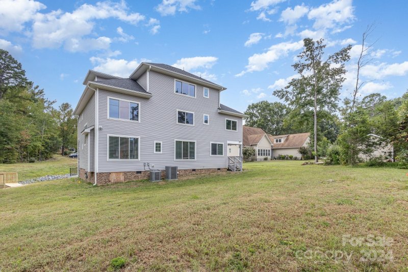 Property image 4 at 4331 Rolling Acres Road, Charlotte, NC 28213