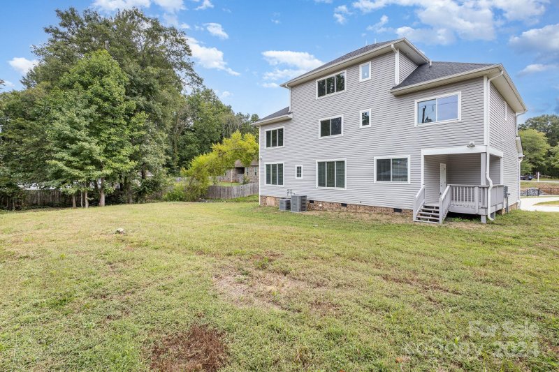 Property image 5 at 4331 Rolling Acres Road, Charlotte, NC 28213