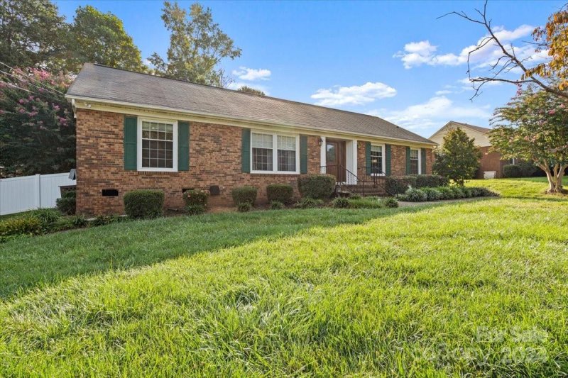 Property image 3 at 548 Jasin Drive, Gastonia, NC 28054