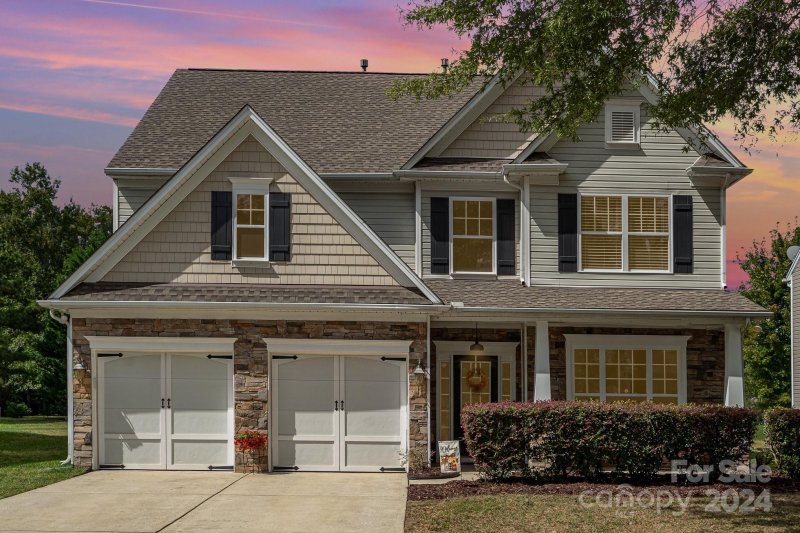 Property image 4 at 3009 Gloxinia Road, Charlotte, NC 28215
