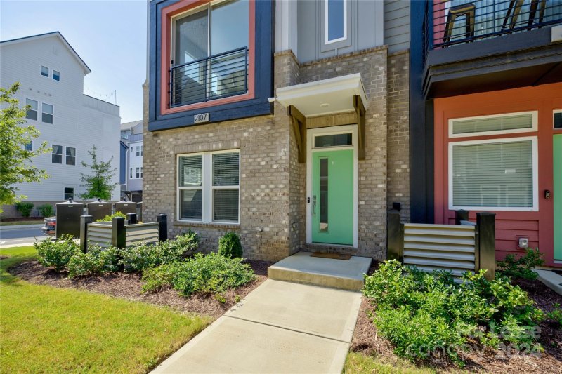 Property image 5 at 2107 Electric Lane, Charlotte, NC 28205