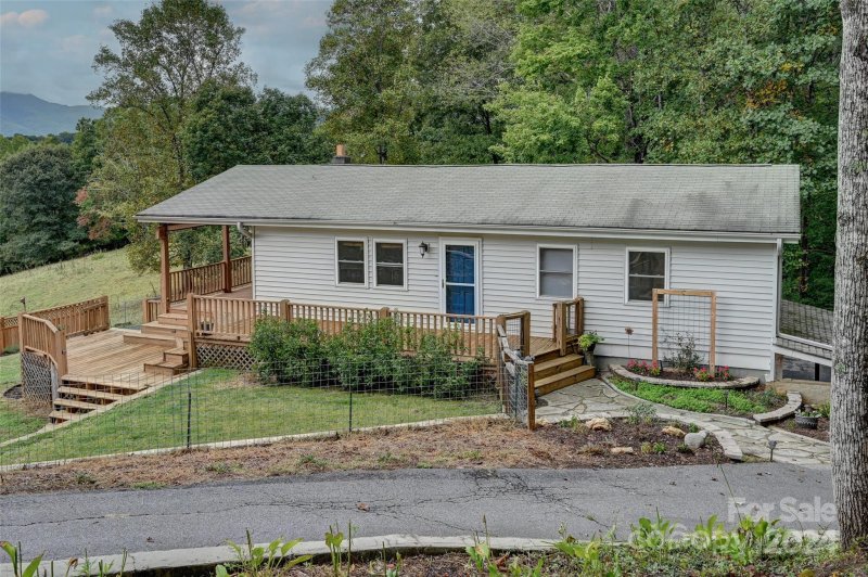 Property image 3 at 71 Mountain Brook Drive, Candler, NC 28715