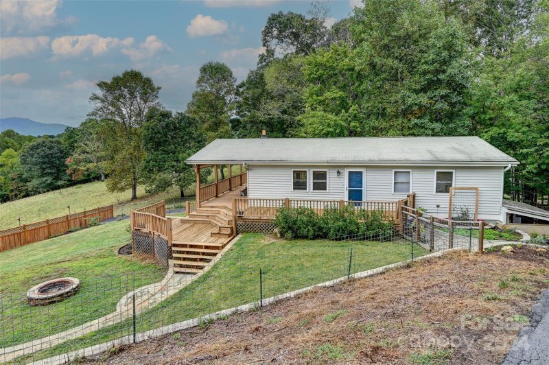 Property image 4 at 71 Mountain Brook Drive, Candler, NC 28715