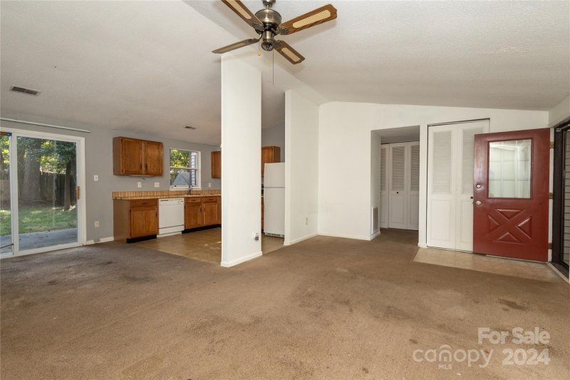 Property image 3 at 6701 Reddman Road, Charlotte, NC 28212