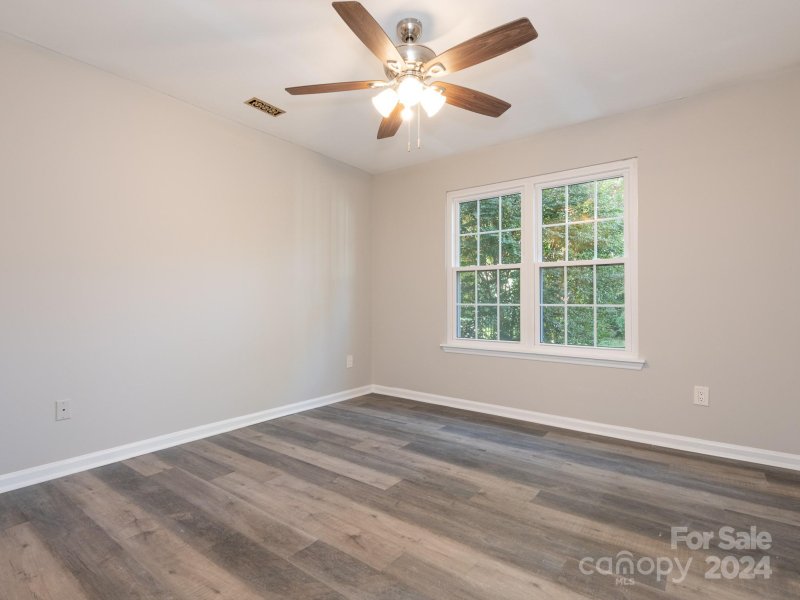 Property image 5 at 9240 Kings Canyon Drive, Charlotte, NC 28210