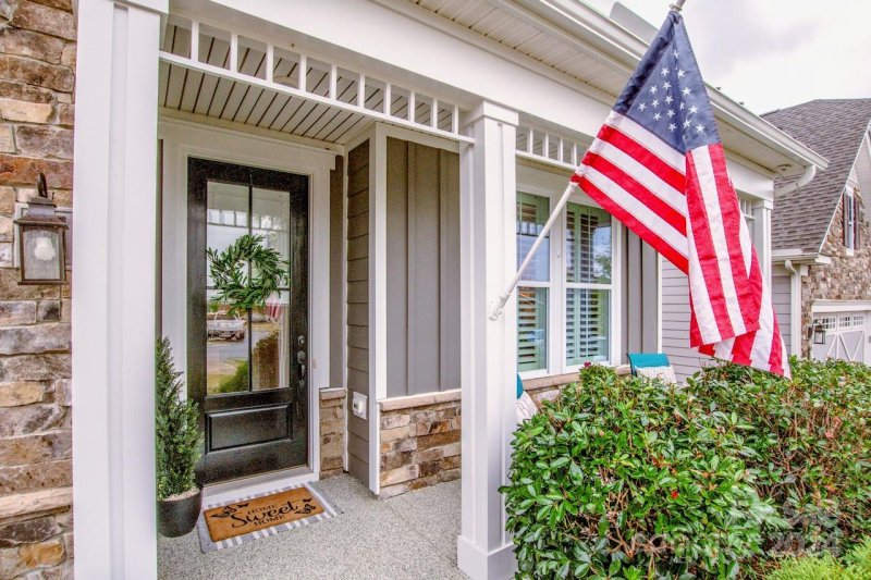 Property image 4 at 8221 Festival Way, Charlotte, NC 28215