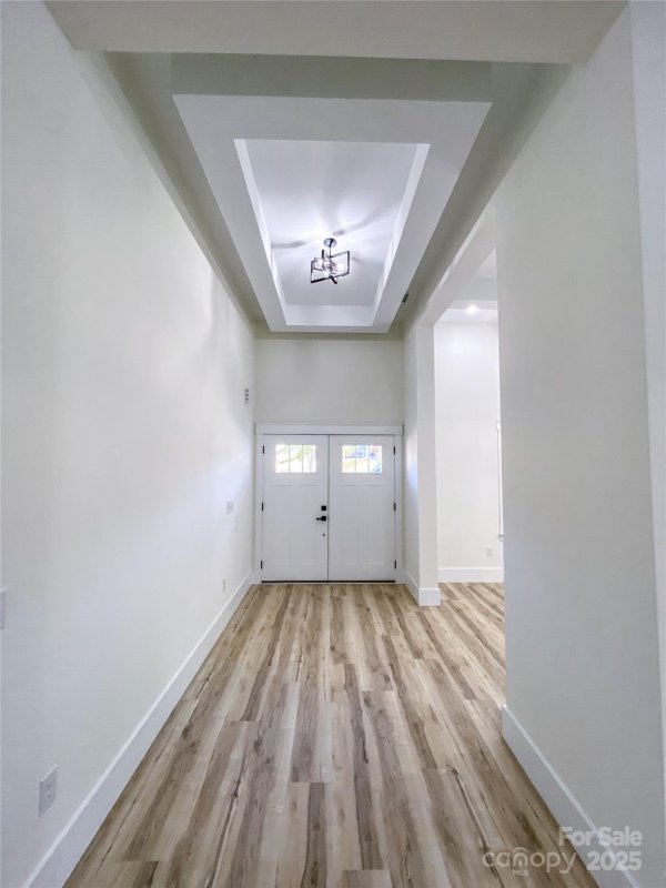 Property image 5 of 409 19th Avenue Circle in Hutton Estate, Hickory, NC 28601