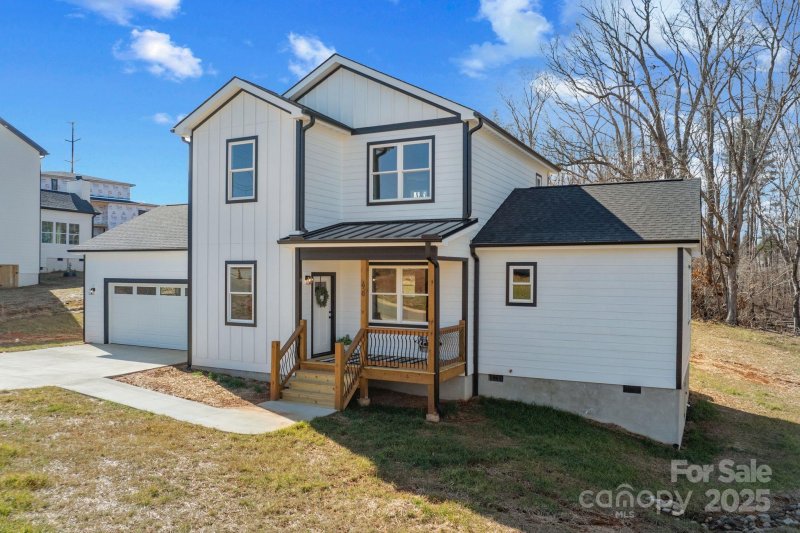 Property image 4 at 90 Scott Meadows Drive, Asheville, NC 28806