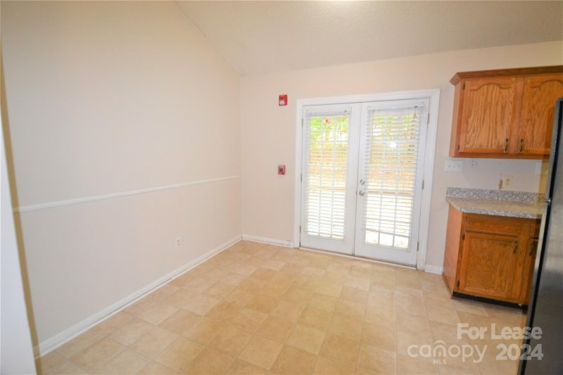 Property image 5 at 504 Graham Meadow Drive, Charlotte, NC 28213