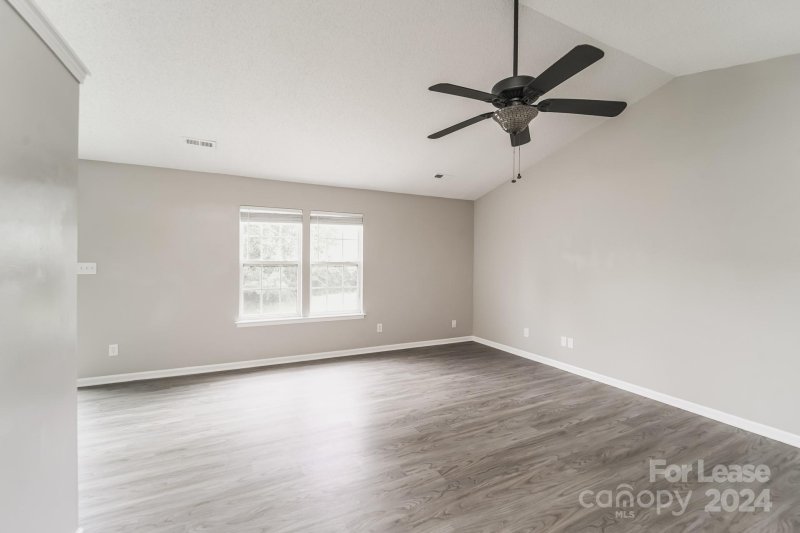 Property image 5 at 5736 Shining Oak Lane, Charlotte, NC 28269