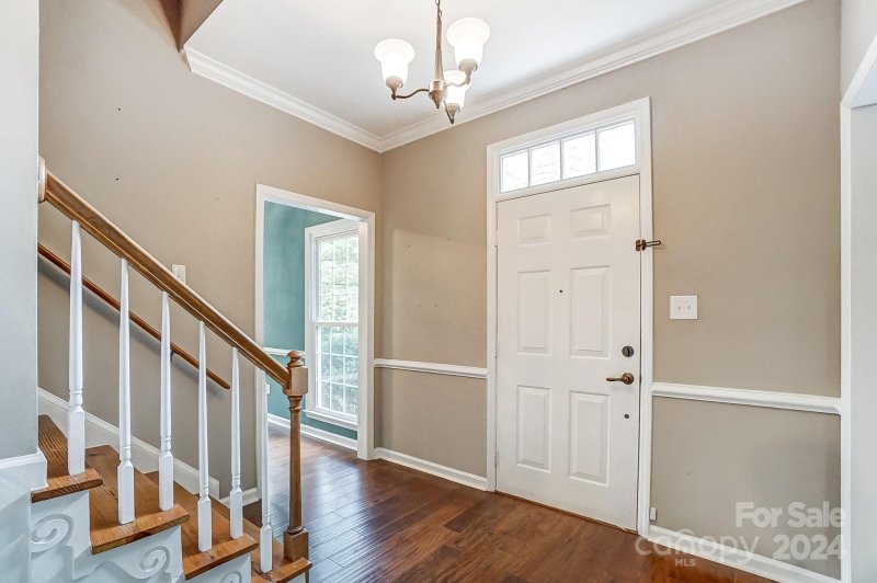 Property image 3 at 2132 Colony Hill Drive, Charlotte, NC 28214