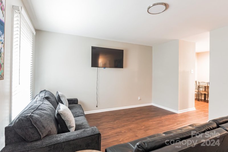 Property image 4 at 708 Claremont Road, Charlotte, NC 28214