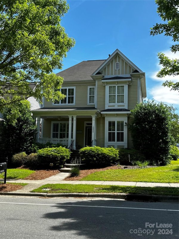 16824 Summers Walk Boulevard