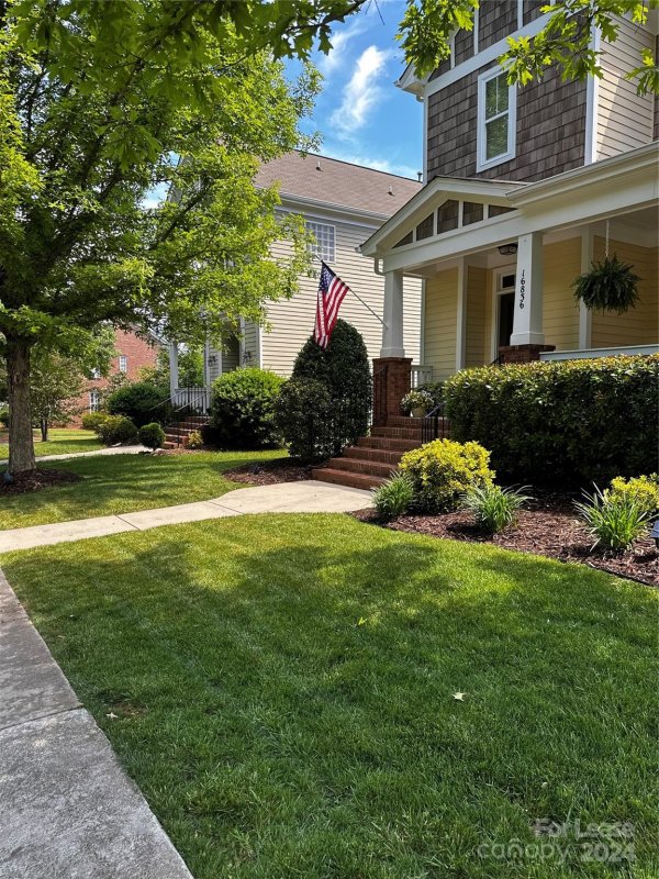 Property image 3 at 16824 Summers Walk Boulevard, Davidson, NC 28036