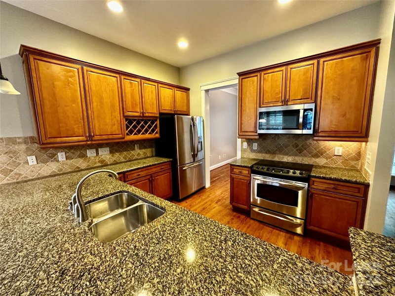 Property image 5 at 16824 Summers Walk Boulevard, Davidson, NC 28036