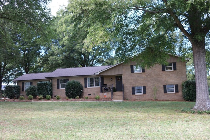 Property image 2 at 4716 Carolando Drive, Concord, NC 28027