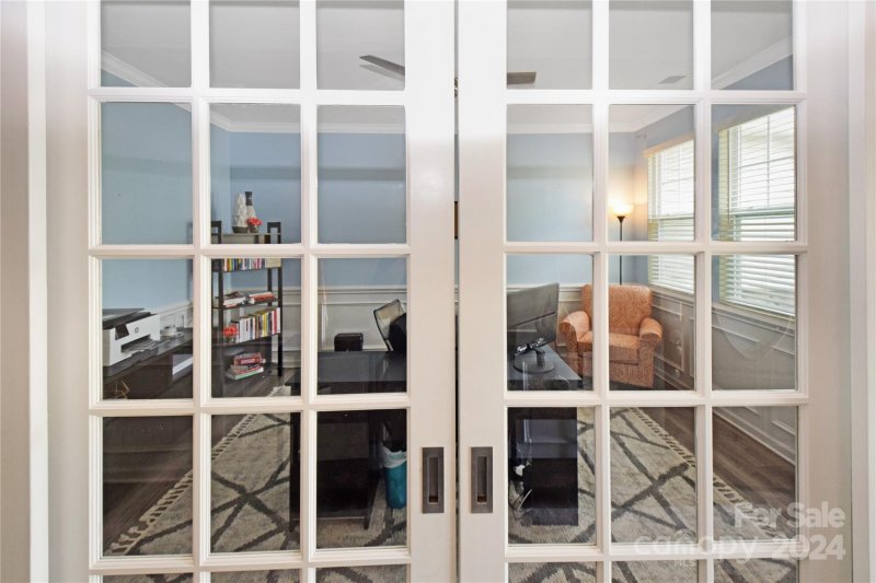 Property image 4 at 7410 Meridale Forest Drive, Charlotte, NC 28269