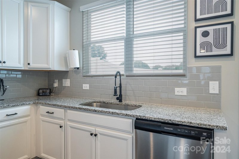 Property image 4 at 1105 Johns Walk Way, Belmont, NC 28012