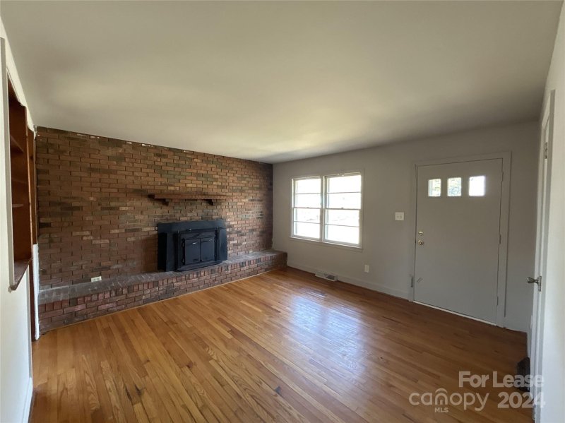 Property image 2 at 4645 Brooktree Drive, Charlotte, NC 28208