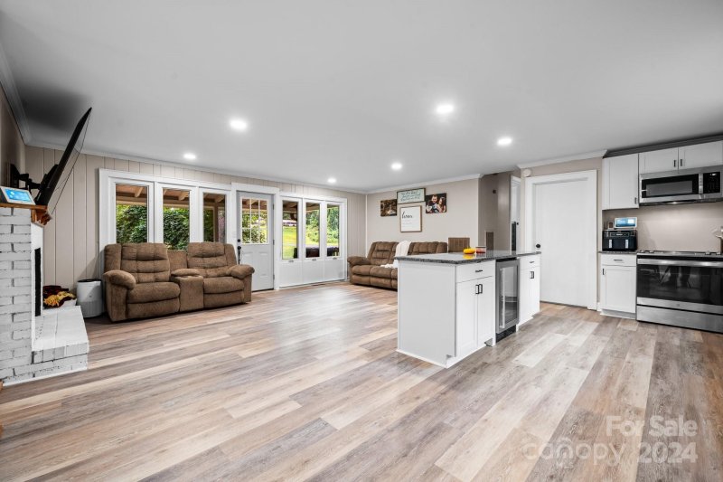 Property image 3 at 145 30th Avenue, Hickory, NC 28601