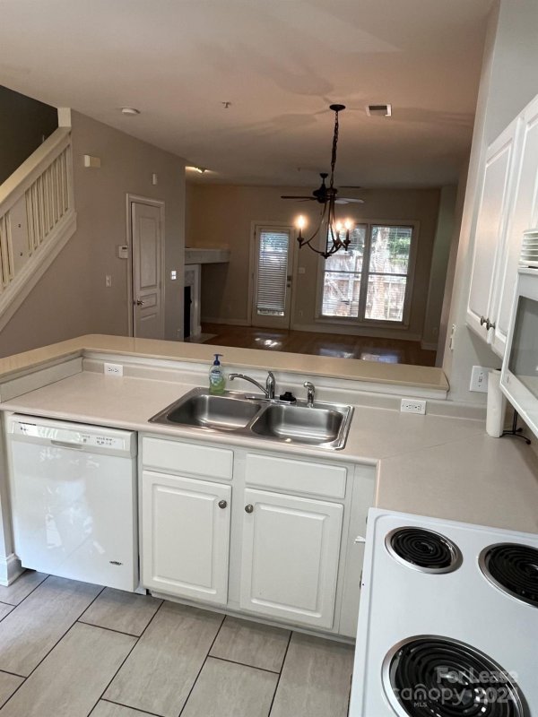 Property image 5 at 1041 Park West Drive, Charlotte, NC 28209