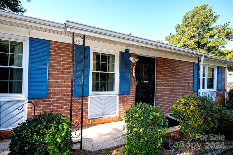 Property image 2 at 3631 Braden Drive, Charlotte, NC 28216