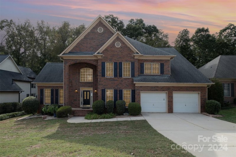 Property image 2 at 11430 Sir Francis Drake Drive, Charlotte, NC 28277