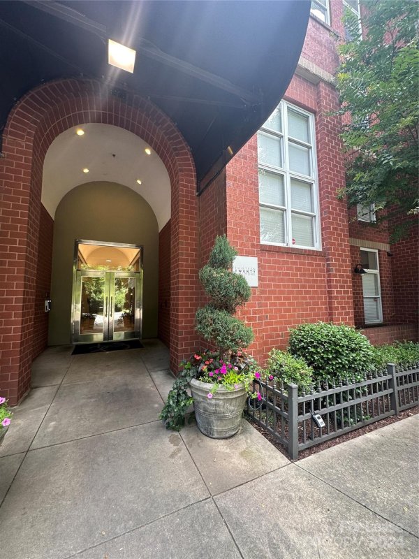 Property image 4 at 1320 Fillmore Avenue, Charlotte, NC 28203