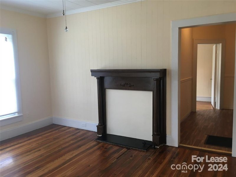Property image 3 at 804 Spruce Street, Mooresville, NC 28115