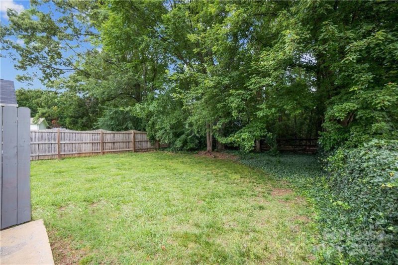 Property image 4 at 501 Rama Road, Charlotte, NC 28211