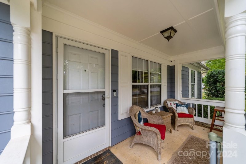 Property image 2 at 124 Eagle Court, Mooresville, NC 28117