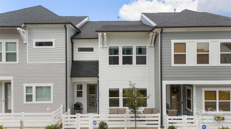 Property image 2 at 907 Kinsey Alley, Charlotte, NC 28217