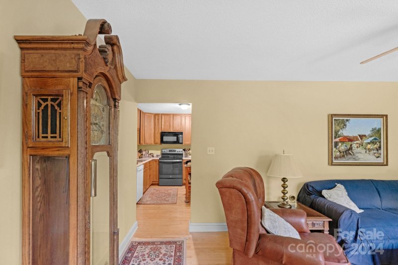 Property image 2 at 401 Anne Avenue, Waxhaw, NC 28173