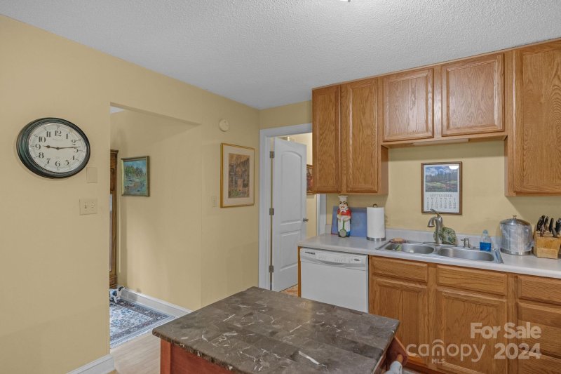 Property image 5 at 401 Anne Avenue, Waxhaw, NC 28173