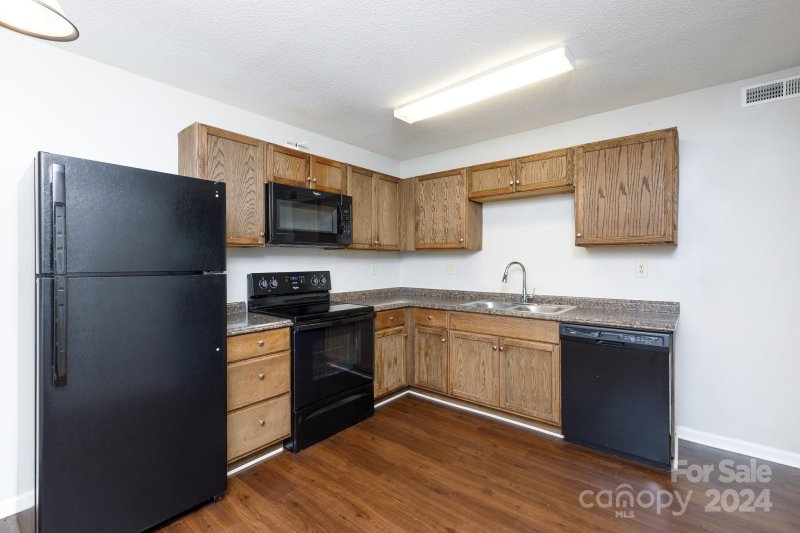 Property image 3 at 1712 Hunters Trail, Rock Hill, SC 29732