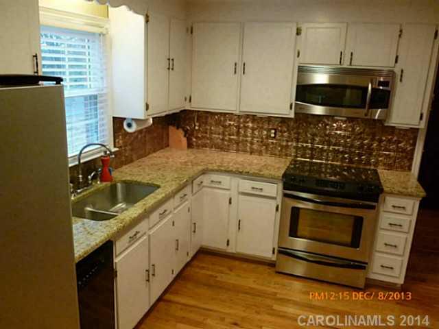 Property image 2 at 2900 Arundel Drive, Charlotte, NC 28209