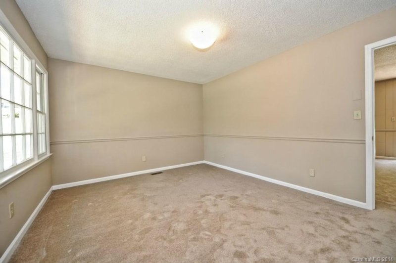 Property image 3 at 801 Phifer Road, Kings Mountain, NC 28086