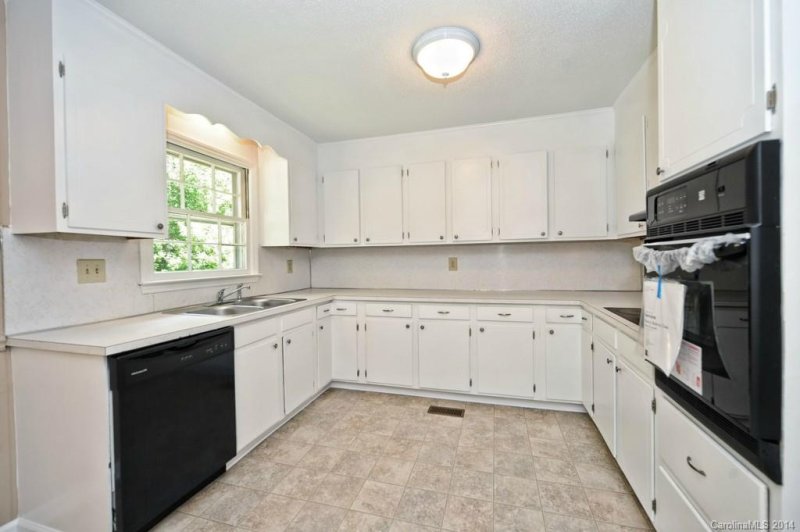 Property image 5 at 801 Phifer Road, Kings Mountain, NC 28086